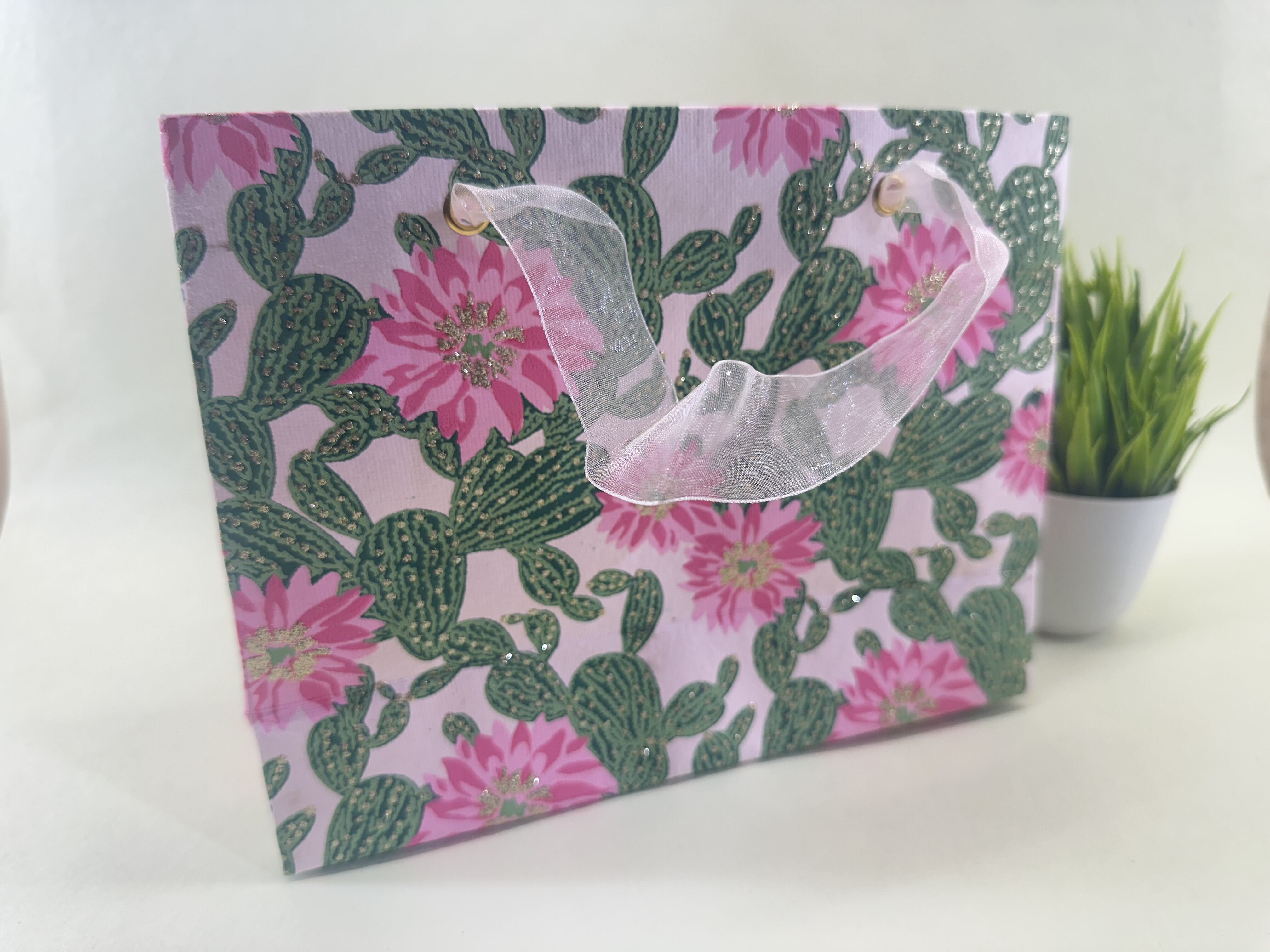 Handmade Green Paper Bags For Return Gift